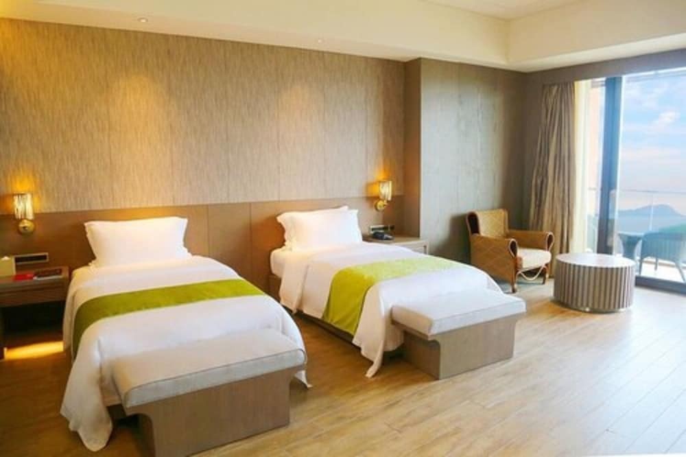 Циндао: Mangrove Tree Resort World  Coconut Grove Tower