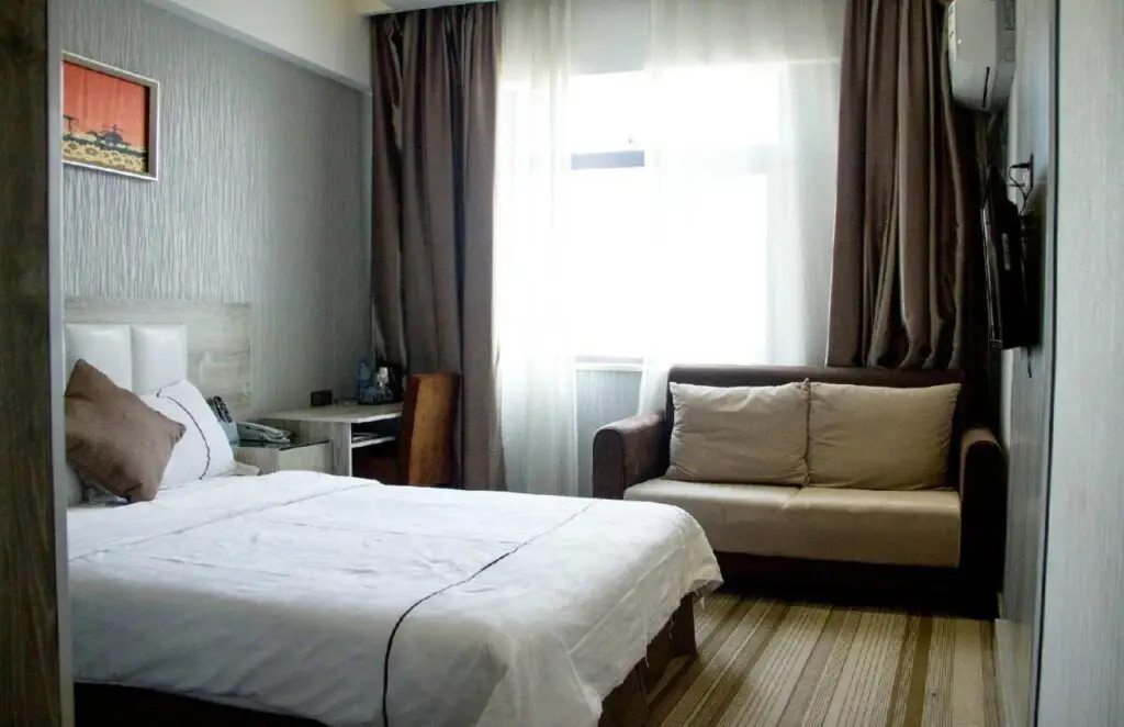 Ухань: Leisure Hotel