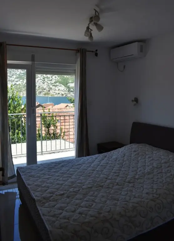 Рисан: Apartments Montenegro Risan