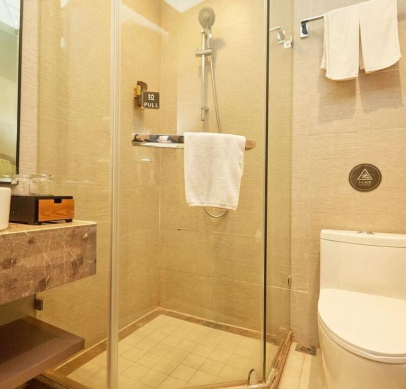 Шанхай: Home Inn Plus (Shanghai Pudong Airport)