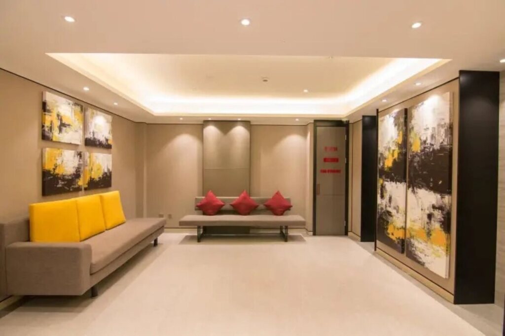 Шанхай: Home Inn Plus (Shanghai Pudong Airport)