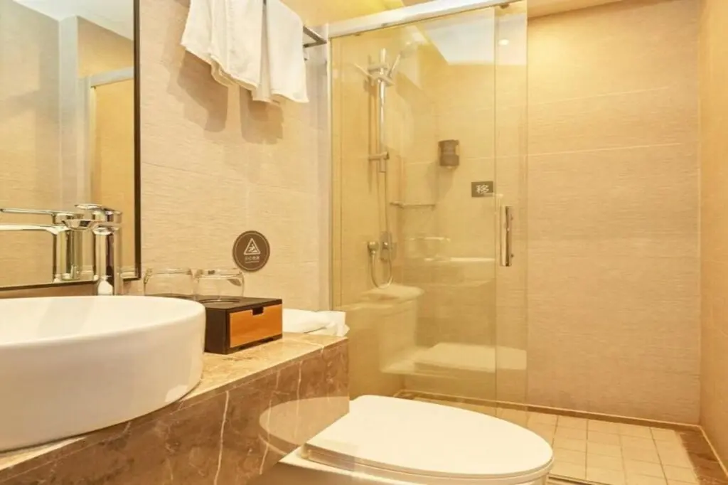 Шанхай: Home Inn Plus (Shanghai Pudong Airport)