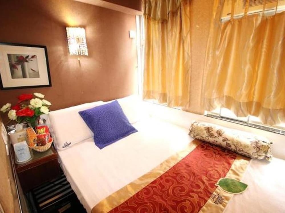 Гонконг: Standard Double Room