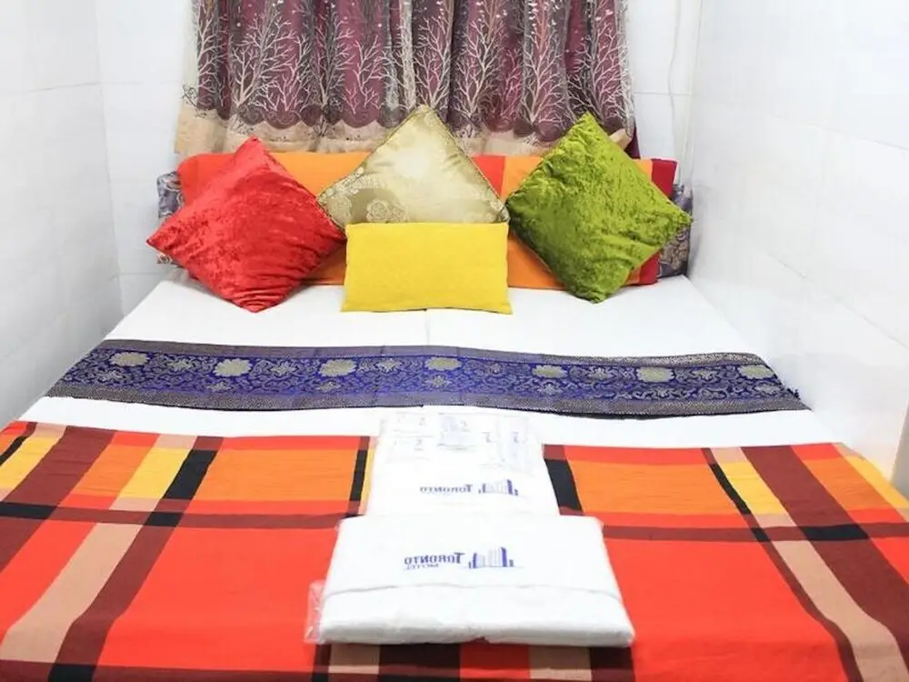 Гонконг: Standard Double Room