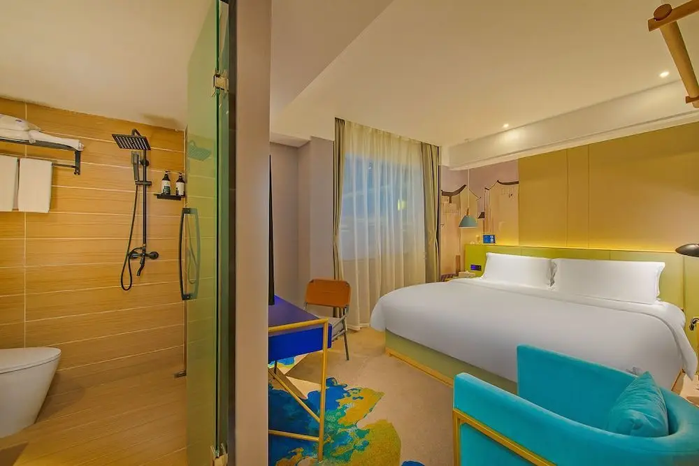 Шэньчжэнь: Shenzhen East Railway And Buji Subway Station Ranch Hotel