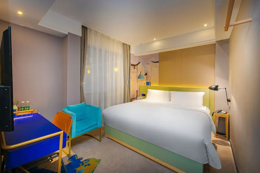 Шэньчжэнь: Shenzhen East Railway And Buji Subway Station Ranch Hotel