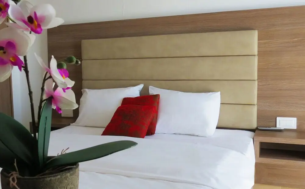 Сутоморе: Hotel Guinness