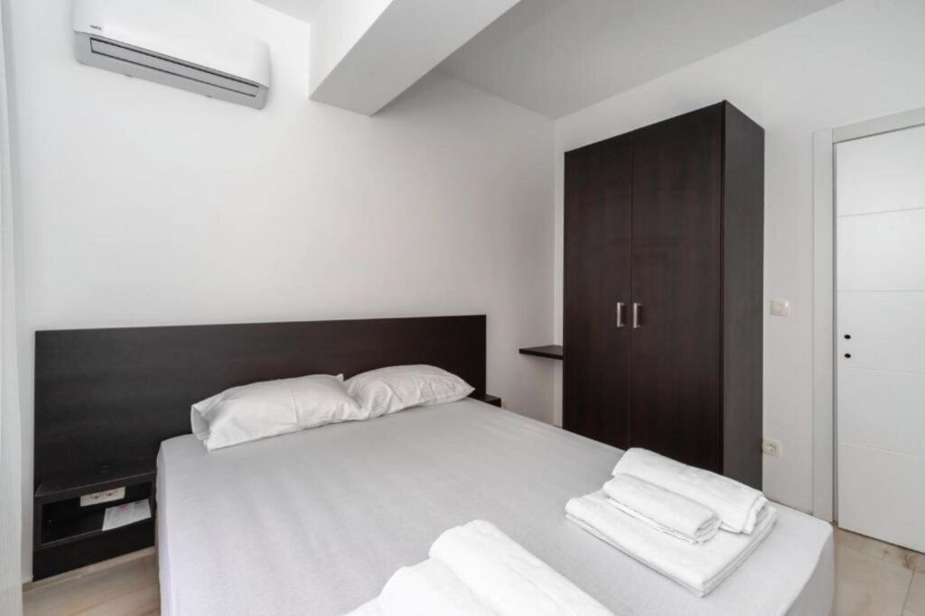 Сутоморе: N Hotel