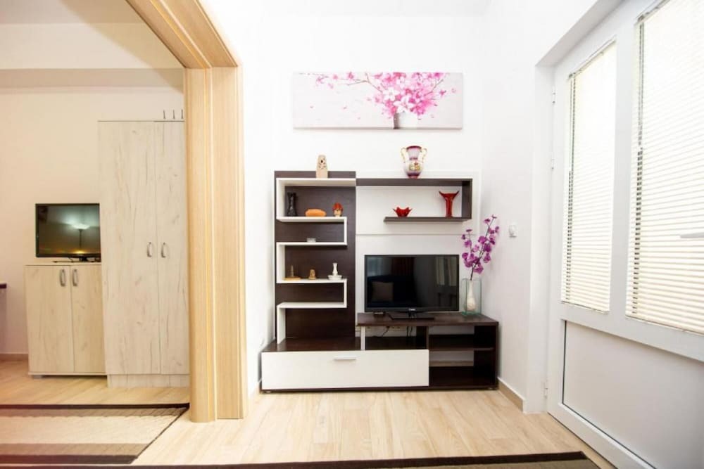Доброта: Studio With Shared Pool in Pr anj Montenegro