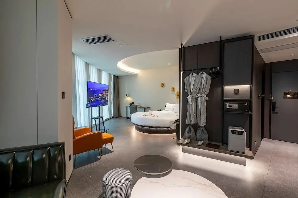 Гуанчжоу: Kardon Hotel.Stars