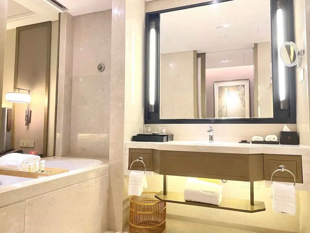 Юэян: hunanyueyangHotel