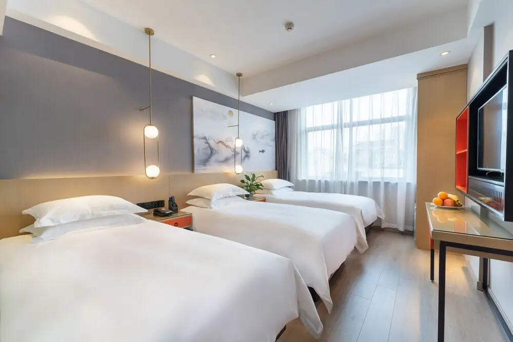 Иу: yì wū shì bó yì měi jū hotel