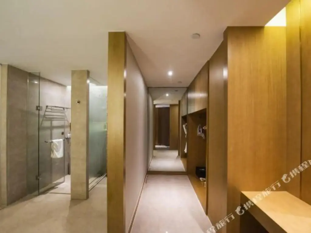 Цзуньи: Guihuashan Hotel