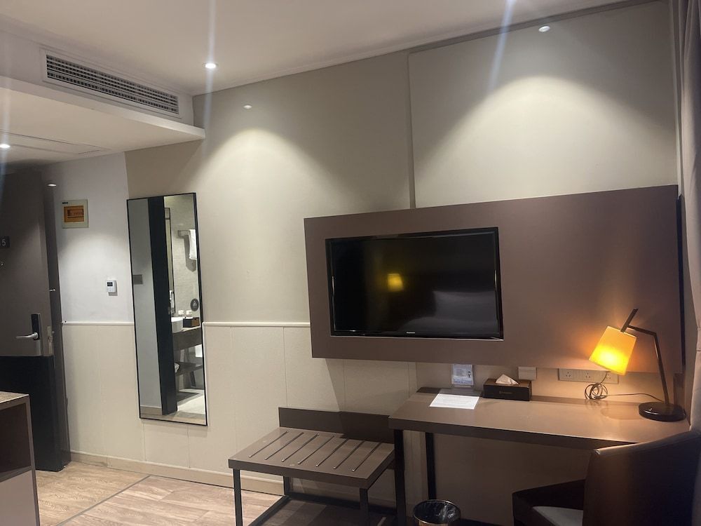 Шанхай: Home Inns Collection Hotel