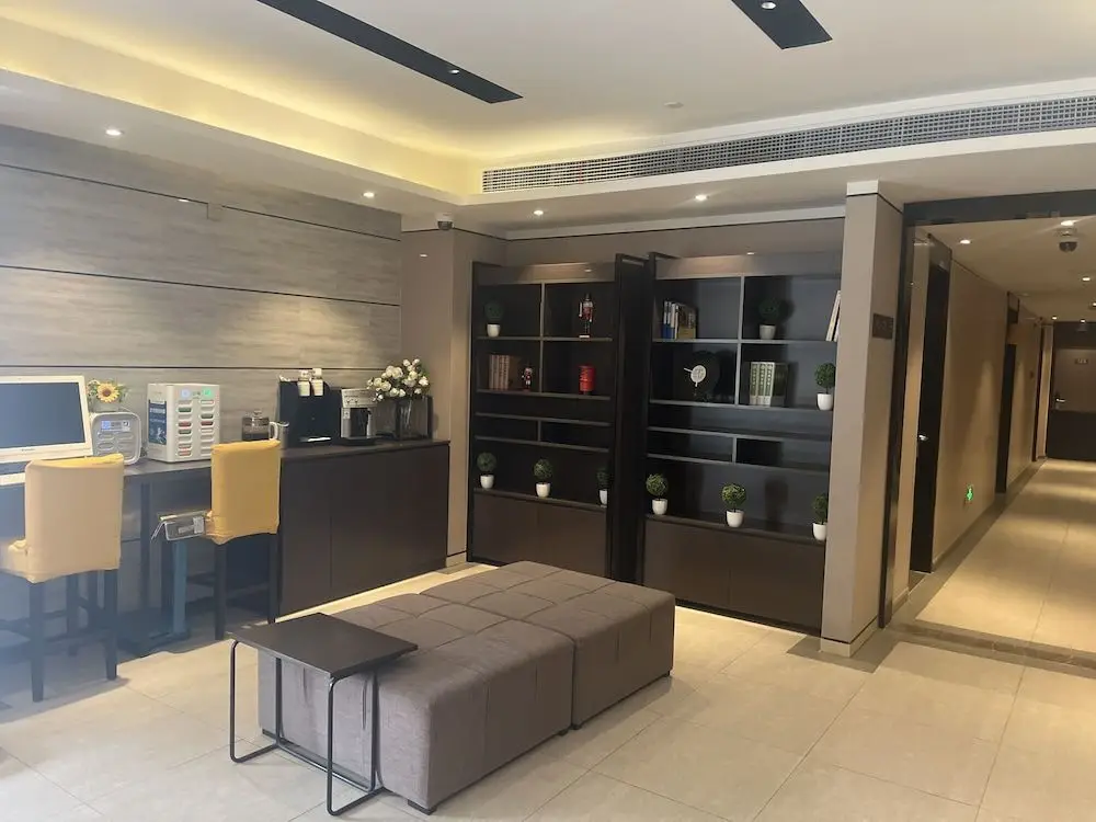 Шанхай: Home Inns Collection Hotel