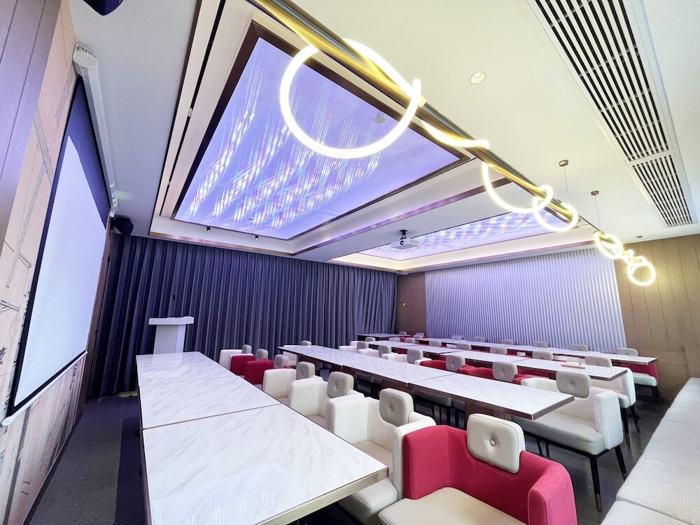 Чанша: From.K Hotel Changsha Wuyi Square IFS