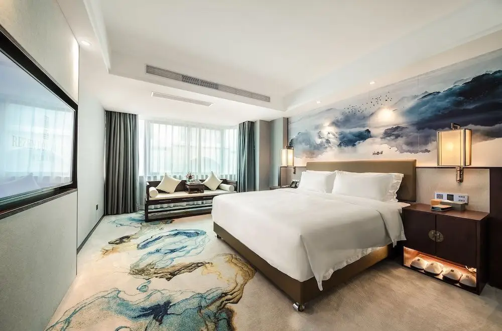 Шэньчжэнь: The Ritz East Valley Hotel