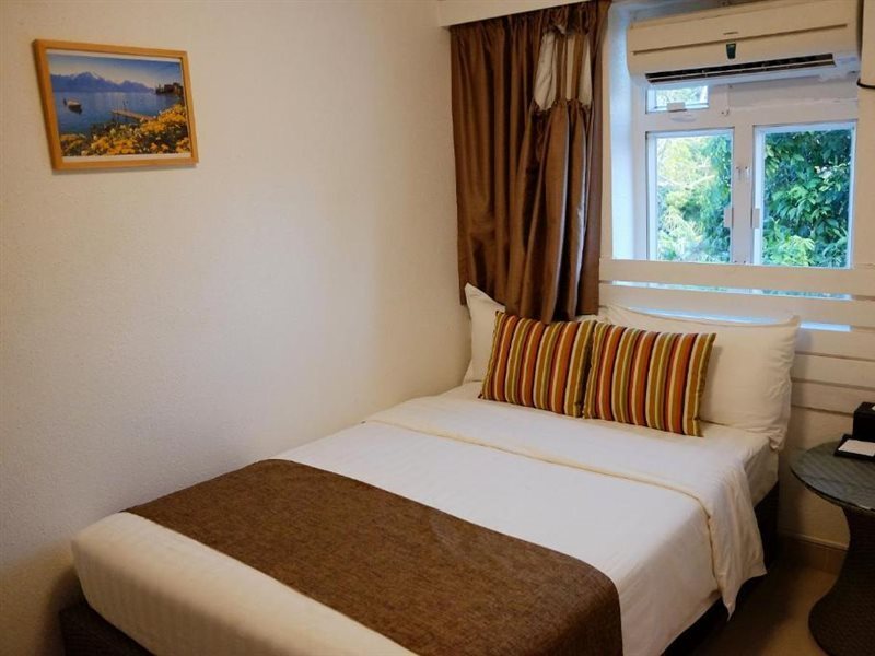 Гонконг: Bayshore Inn