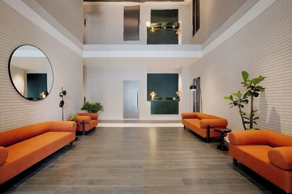Пекин: base-Wangfujing Serviced Apartment
