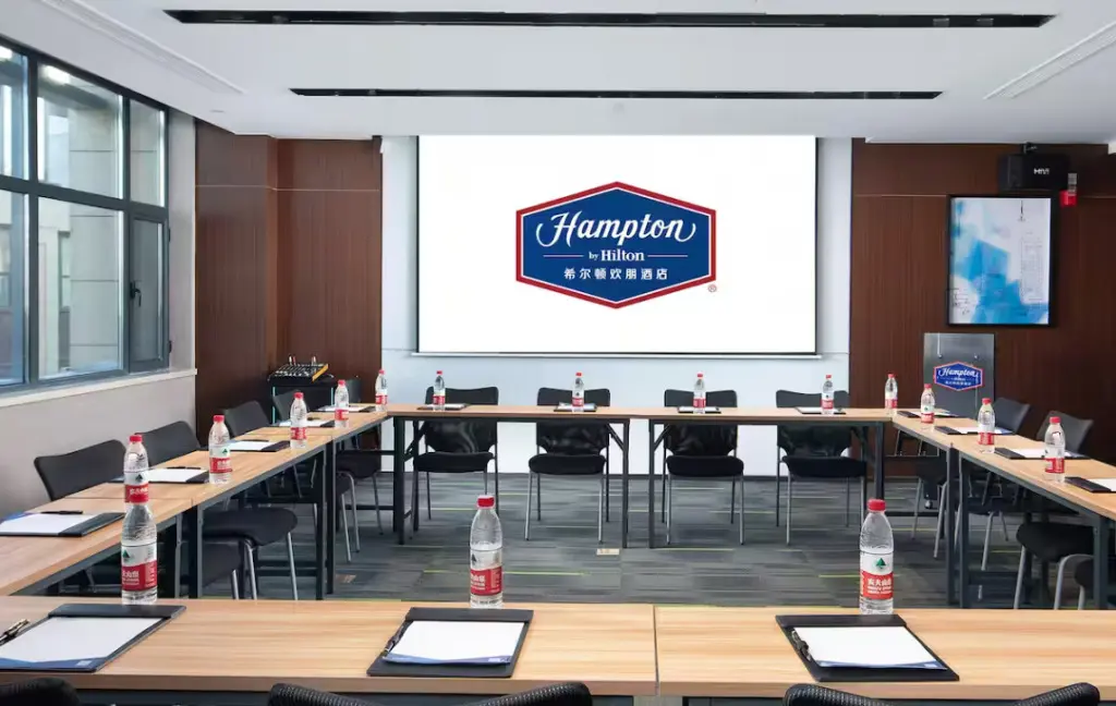 Шэньчжэнь: Hampton by Hilton Shenzhen Longhua Qinghu