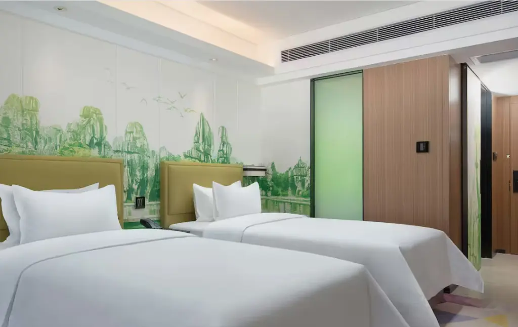 Шэньчжэнь: Hampton by Hilton Shenzhen Longhua Qinghu