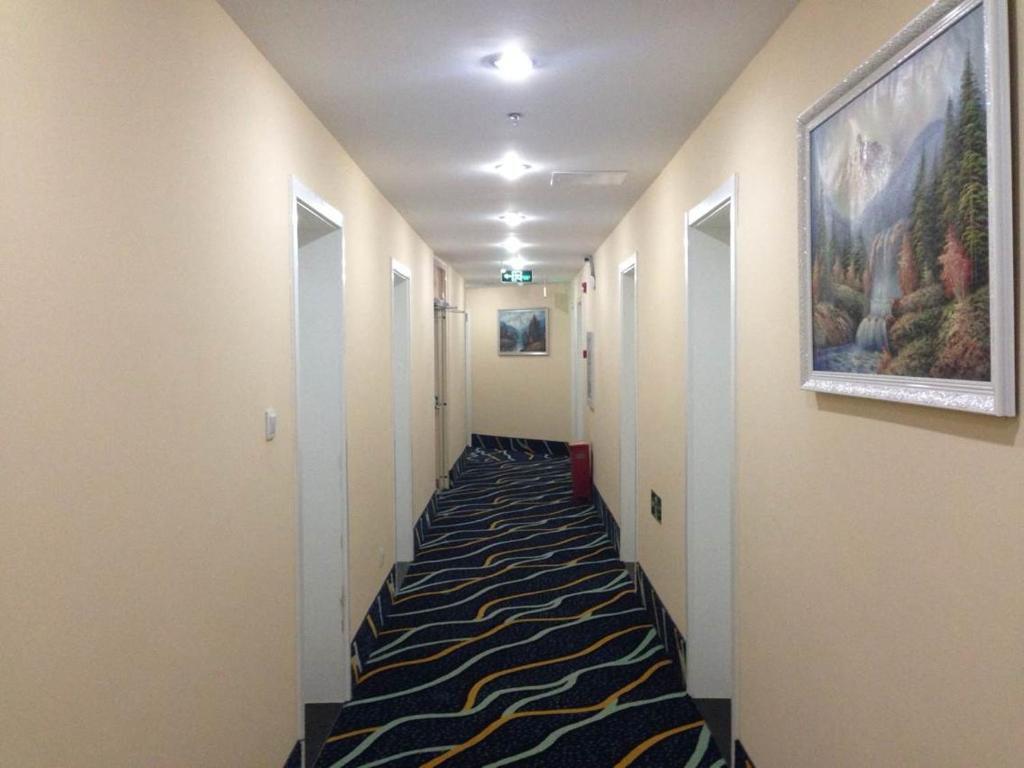 Пекин: Super 8 Beijin West Sanqi Yuxin Underground Station