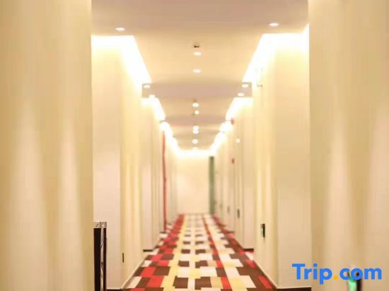 Шанхай: Ibis Shanghai Songjiang University Town Wencheng Rd Hotel