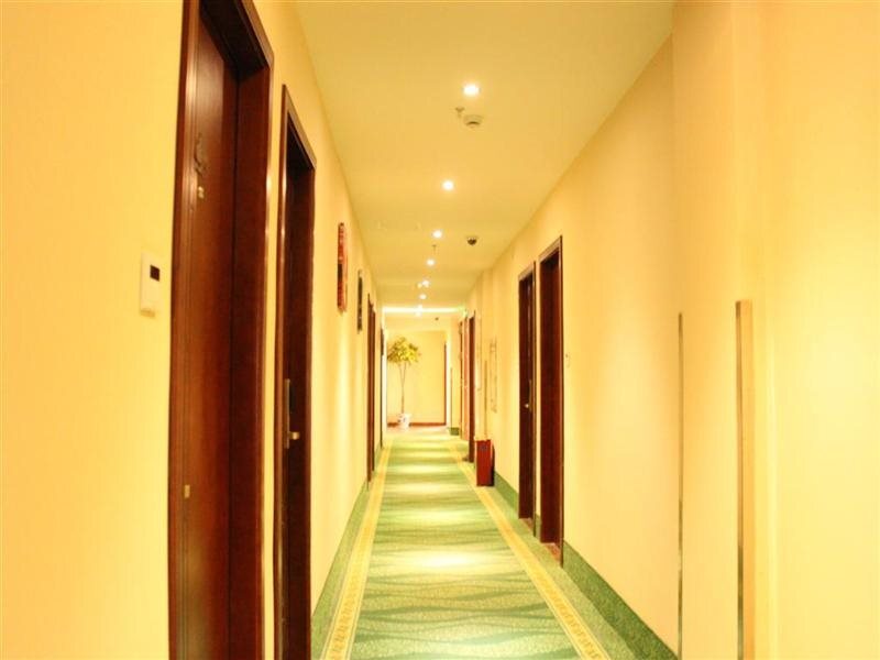 Шанхай: GreenTree Inn Shanghai Songjiang University City New Songjiang Road Express Hotel