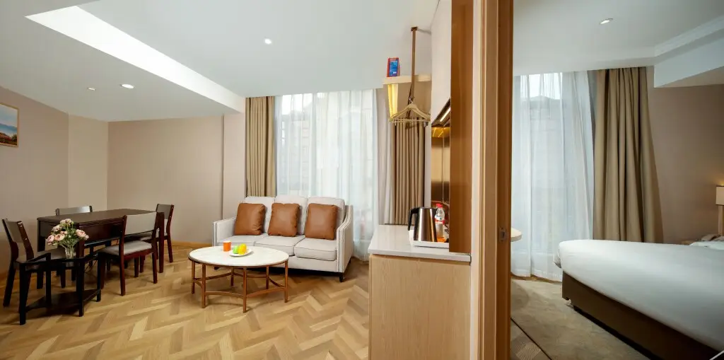 Чунцин: Vienna Hotel (Kaizhou Hanfeng Lake)
