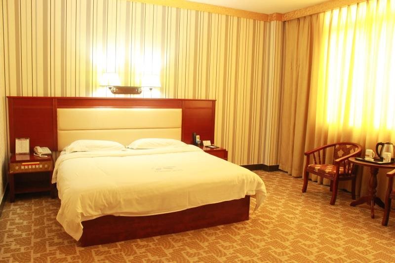 Гуанчжоу: Super 8 by Wyndham Guangzhou BY Airport Renhe Subway Station