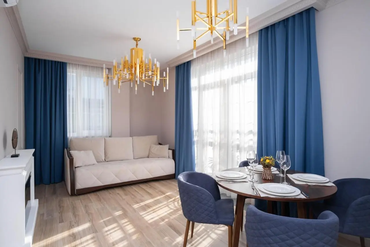 Адлер: Art Lite One RED APARTMENTS