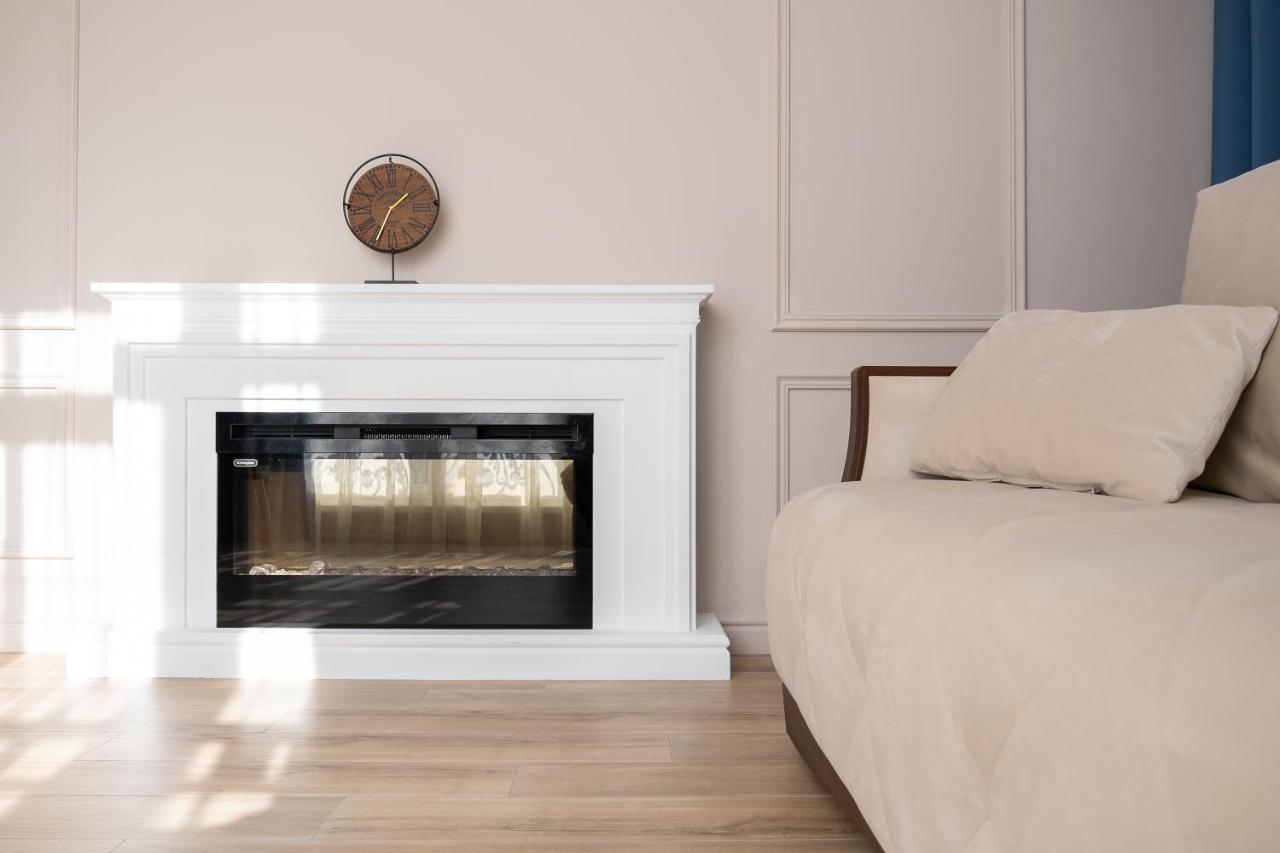 Адлер: Art Lite One RED APARTMENTS