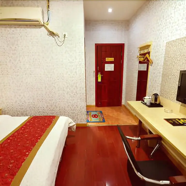 Ухань: Super 8 Hotel Wuhan Huanghelou Yuemachang Branch