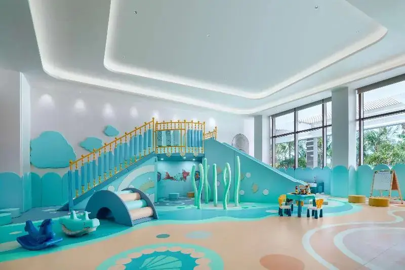 Санья: The Mermoon Resort Hainan Tufu Bay Tapestry by Hilton