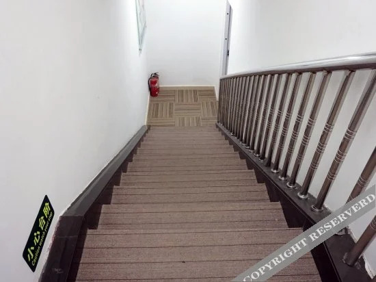 Пекин: Jintao Chain Hotel (Beijing Gucheng subway station)