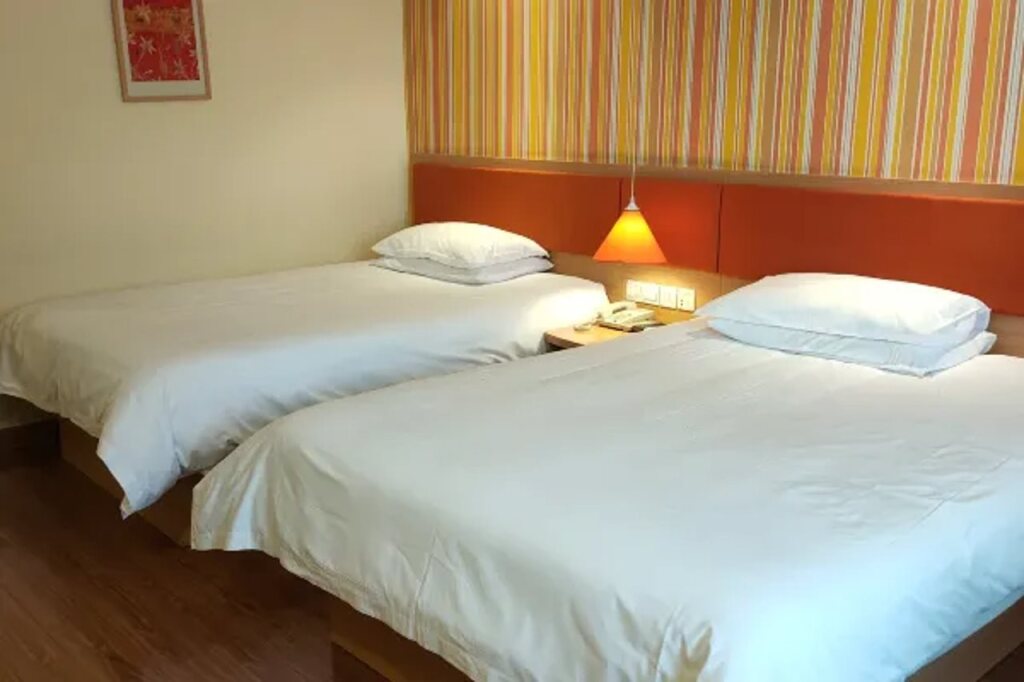 Сучжоу: Home Inn (Suzhou Jinhai Avenue South International Garden store)