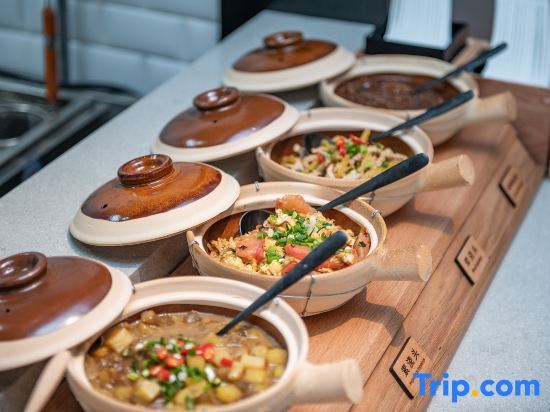 Пекин: Hanting Hotel (Beijing Sanyuanqiao Yansha Embassy District Store)