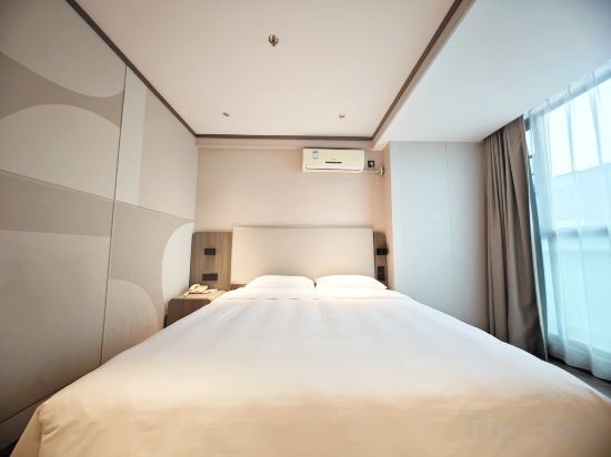 Шэньчжэнь: Hanting Hotel (Shenzhen Xixiang Taoyuan Subway Station)