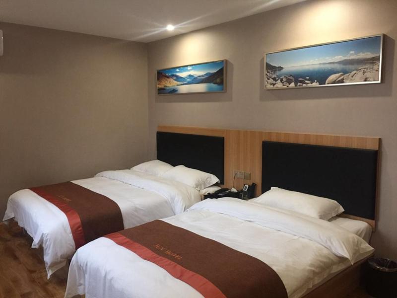 Лоян: JUN Hotels Henan Luoyang Xigong District Central Bus Station