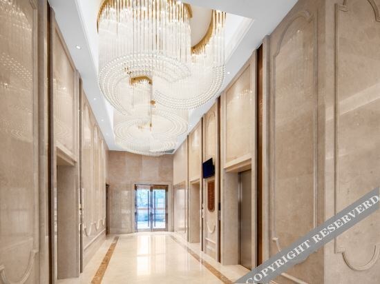 Чунцин: Vienna International Hotel (Chongqing Dazu Center)