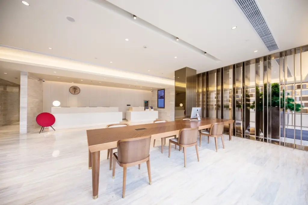 Шанхай: Ji Hotel (The Bund Shanghai, East Jinling Road)