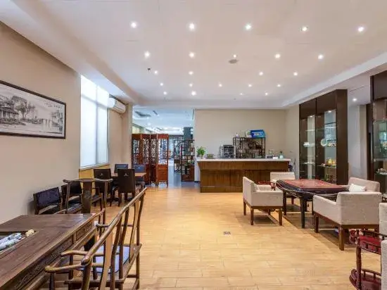 Наньтун: Elan Hotel (Nantong Langshan Xingguangyao Business Center Dian))