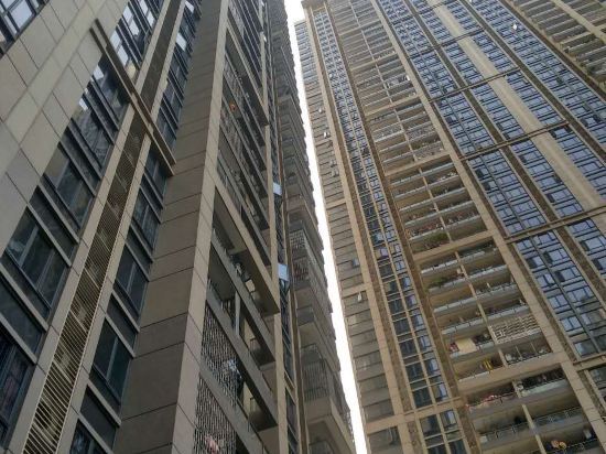Гуанчжоу: Jiayuan Apartment (Linhecun)