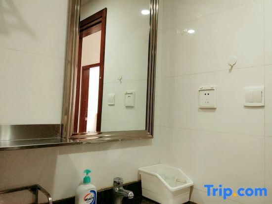 Гуанчжоу: Jiayuan Apartment (Linhecun)