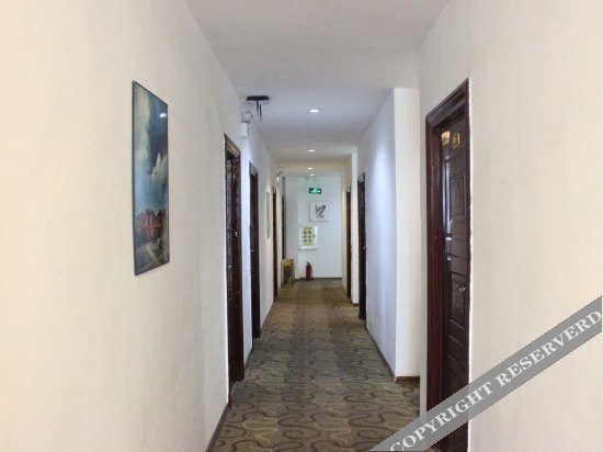 Чжаньцзян: Chikan Dongyuan Business Hostel