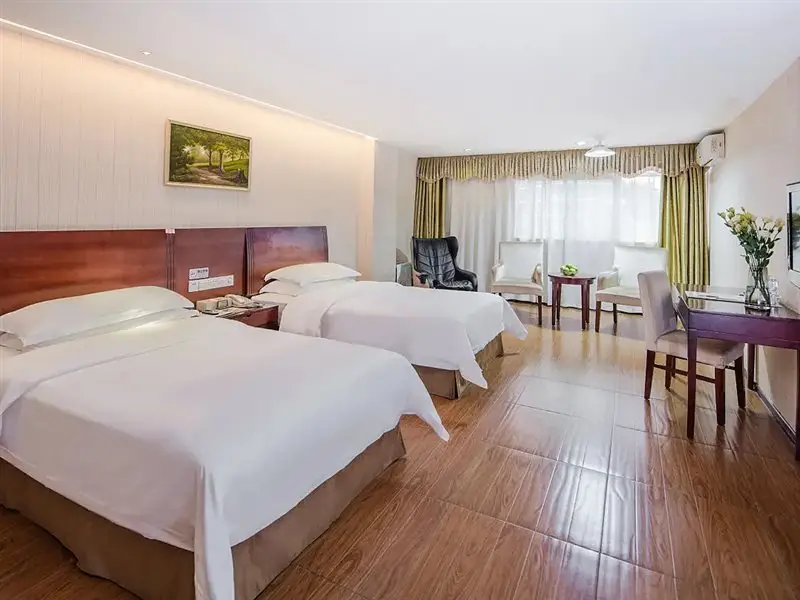 Шэньчжэнь: Vienna 3 Best Hotel (Shenzhen Guanlan Metro Station)