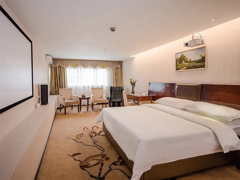 Шэньчжэнь: Vienna 3 Best Hotel (Shenzhen Guanlan Metro Station)