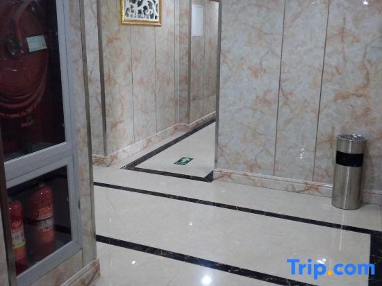 Шанхай: Qingya Express Hotel