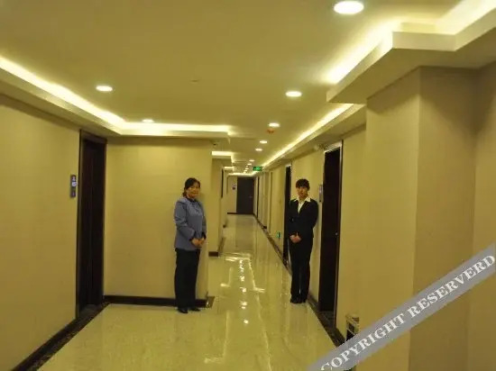 Лоян: Fengzeyuan Business Hostel