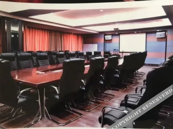 Яркенд: Super 8 Select Hotel (Shache Tuanjie Road)